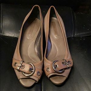 BCBGMAXAZRIA open toe shoes